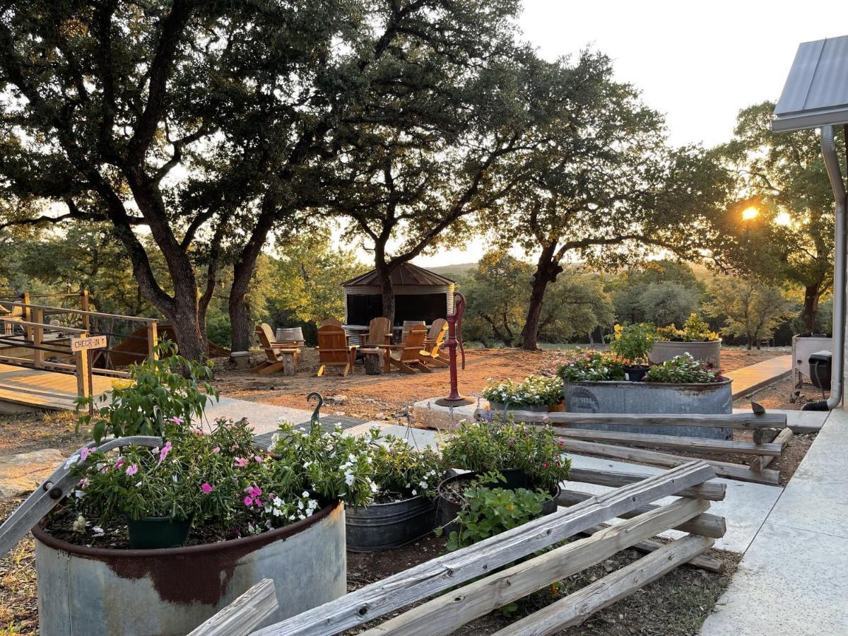 Inn At Sunset Mill Ranch Wimberley Bagian luar foto