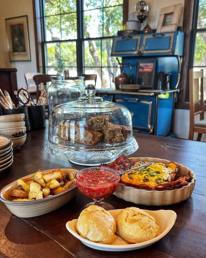 Inn At Sunset Mill Ranch Wimberley Bagian luar foto