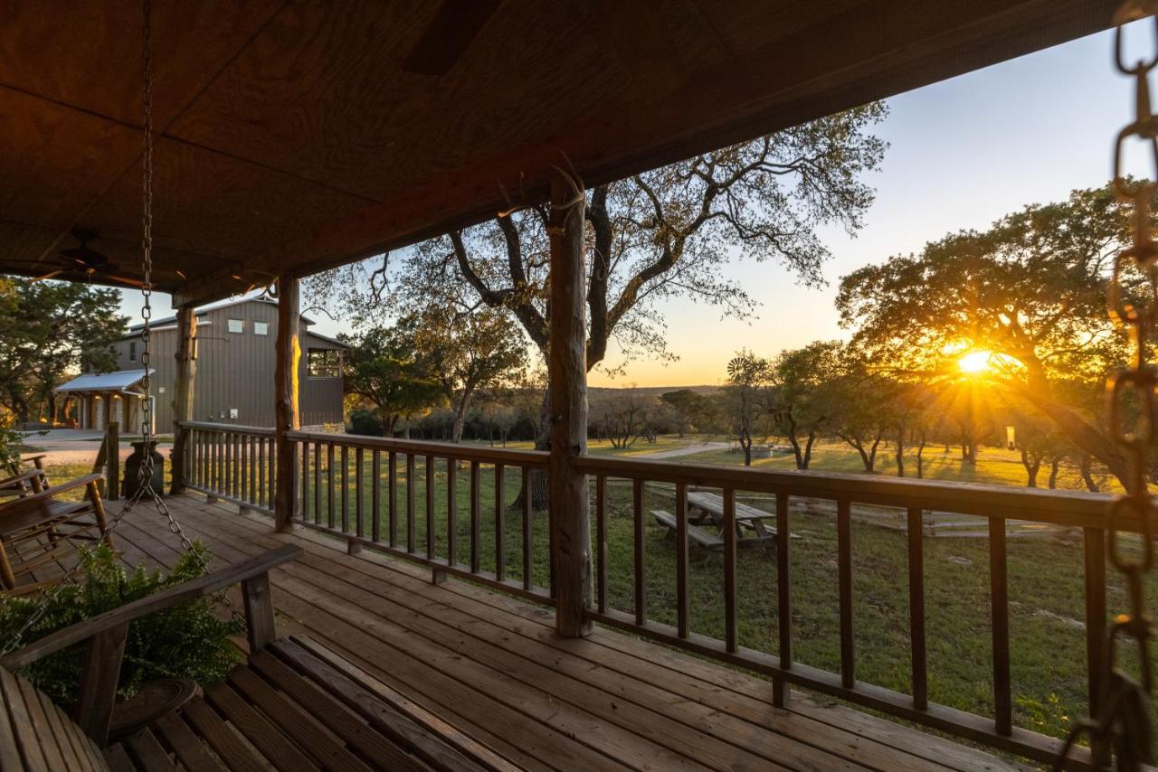Inn At Sunset Mill Ranch Wimberley Bagian luar foto