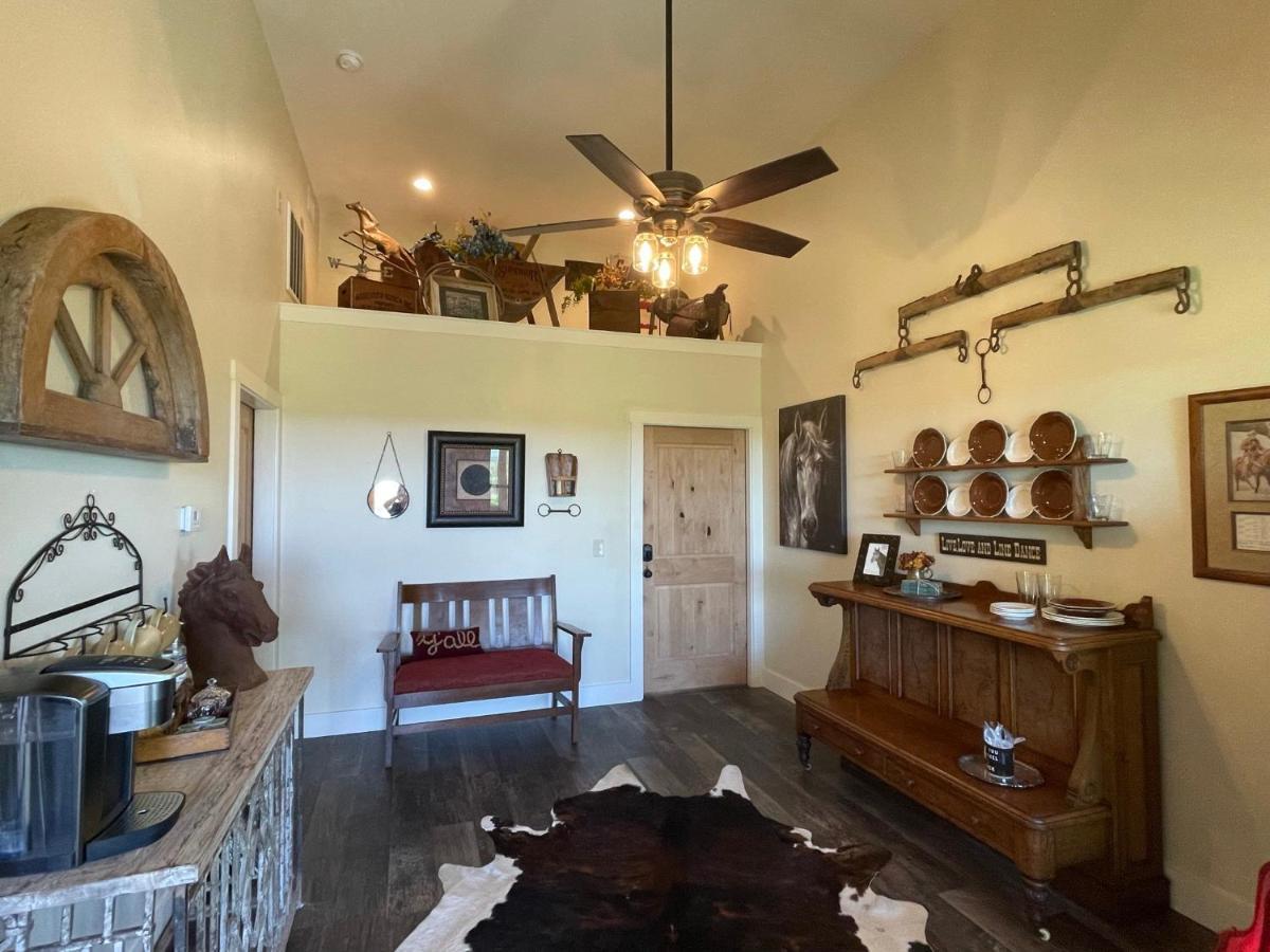 Inn At Sunset Mill Ranch Wimberley Bagian luar foto